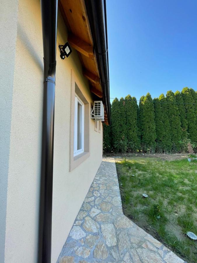 Zemun Polje Apartmani Marija Zemun מראה חיצוני תמונה