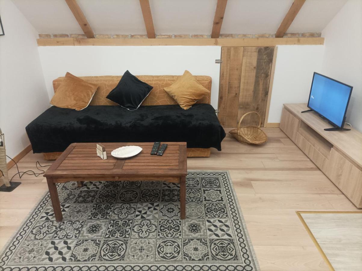 Zemun Polje Apartmani Marija Zemun מראה חיצוני תמונה