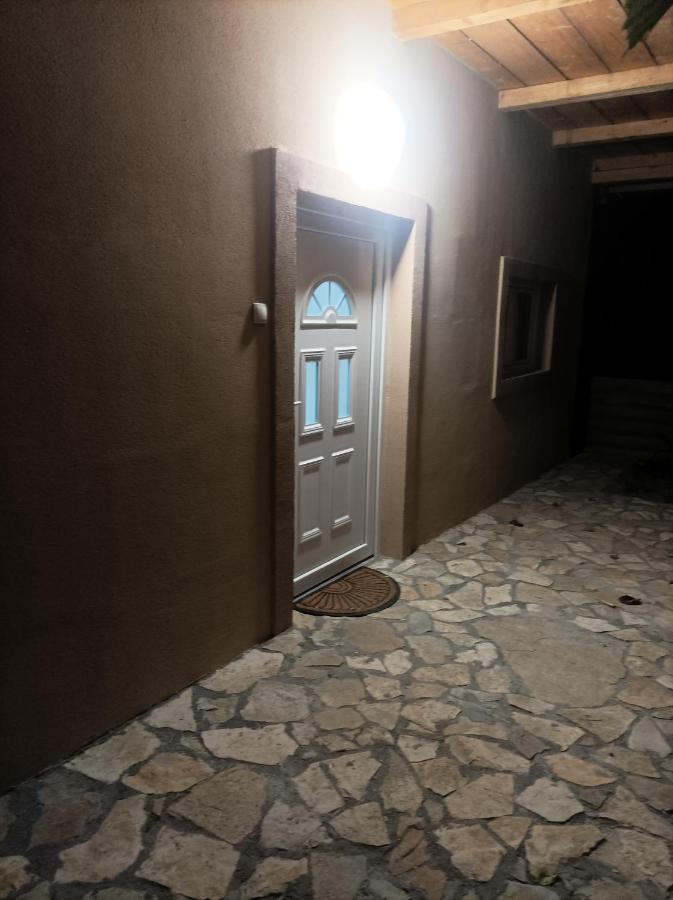 Zemun Polje Apartmani Marija Zemun מראה חיצוני תמונה